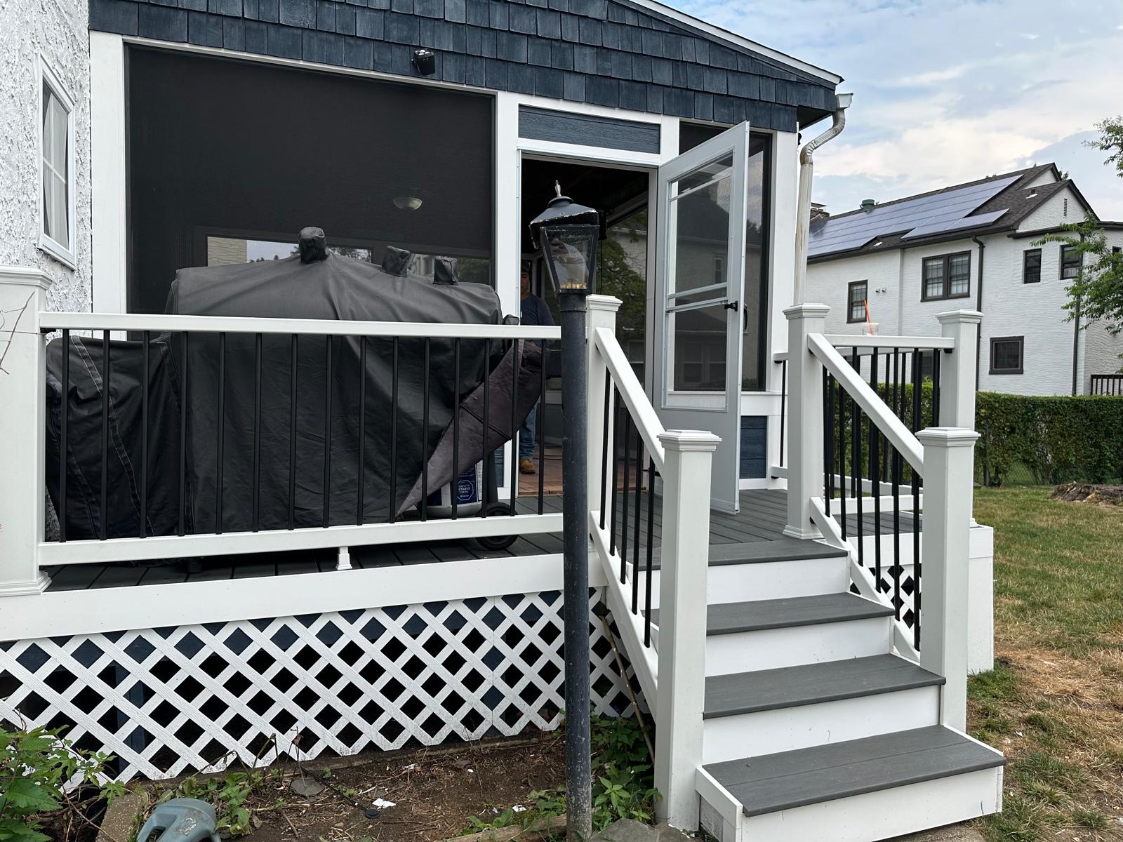 Screened In Porch - Image 8